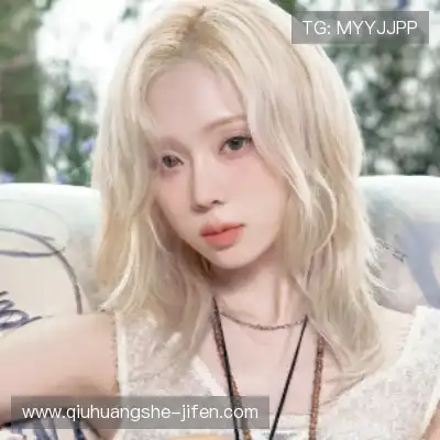 龙含雅